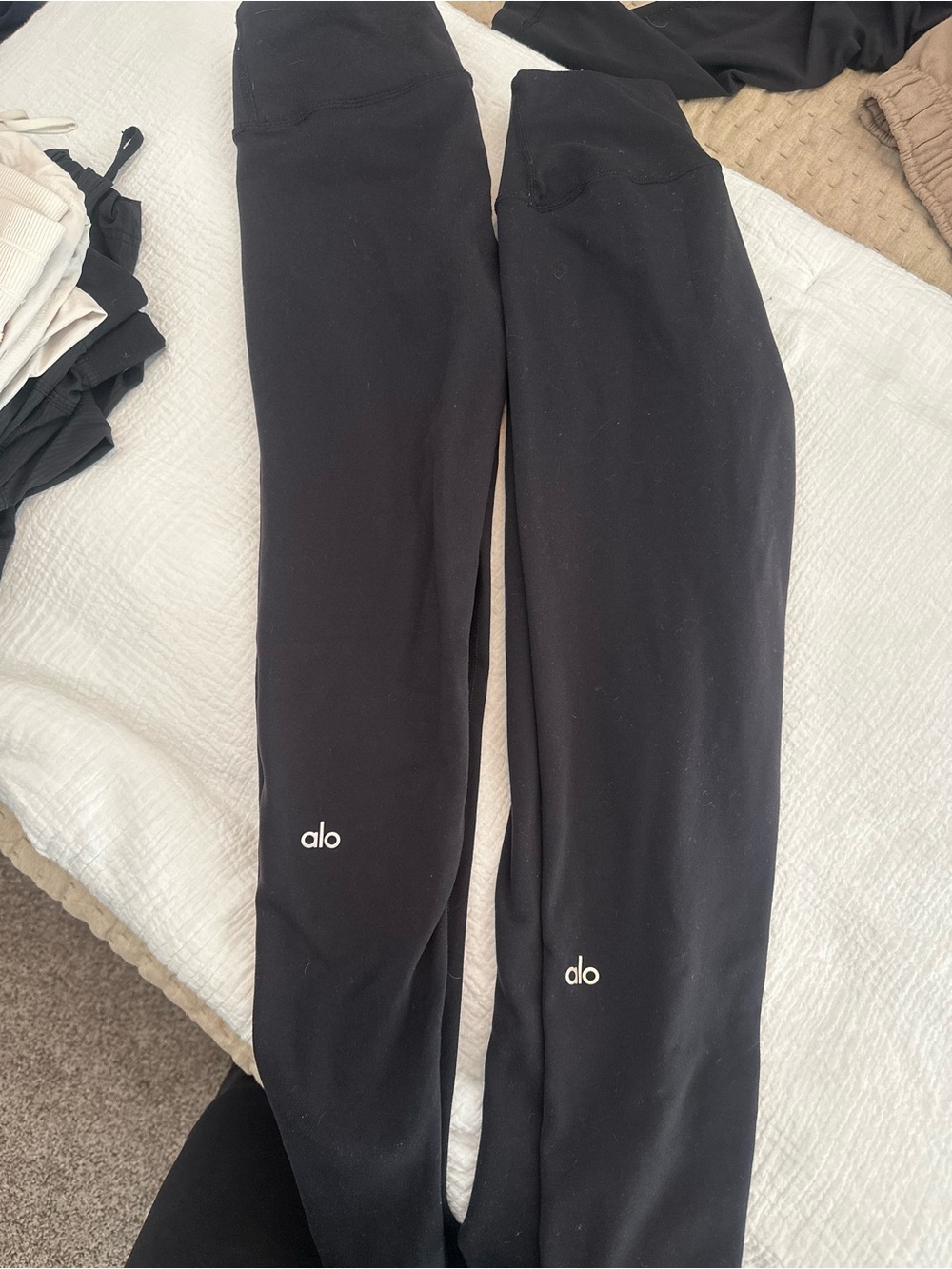 2 pairs of ALO Leggings